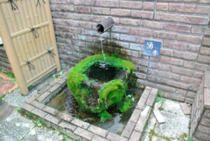 静岡県富士宮市・文具の蔵Riheiの湧水