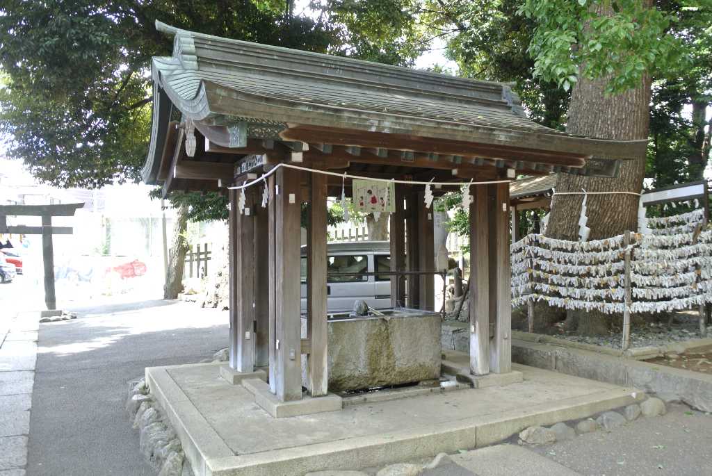東京都目黒区・中目黒八幡神社の神水