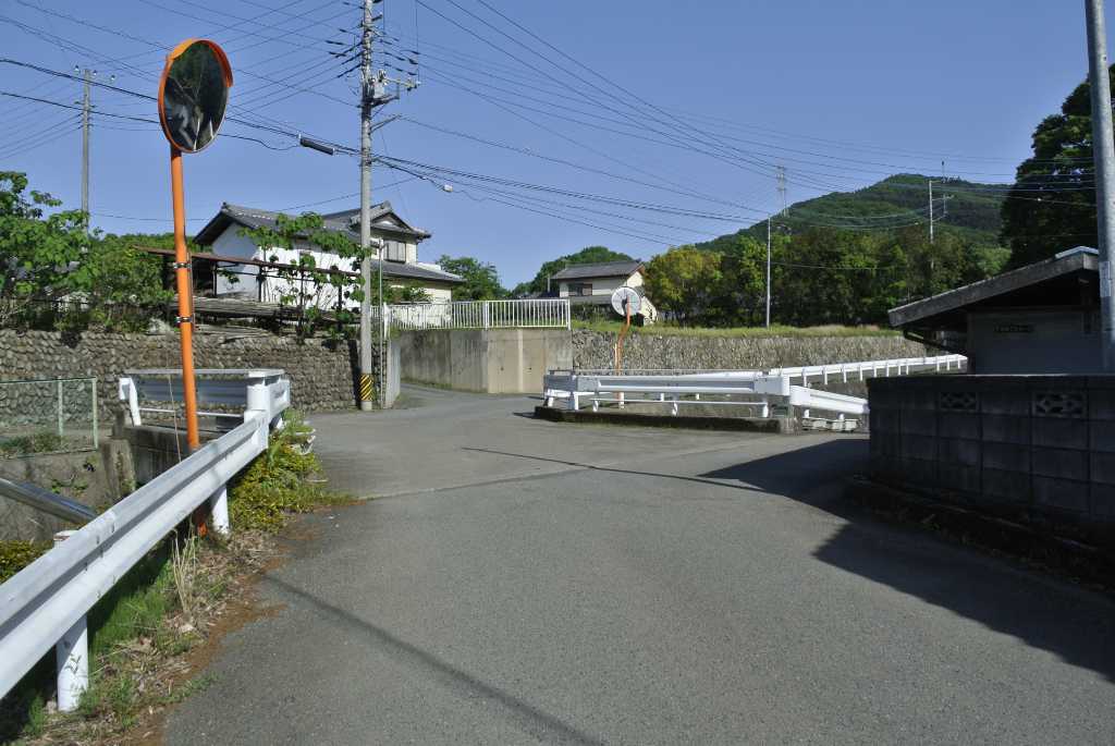 埼玉県本庄市・岩谷堂清冷水（岩谷堂の岩清水）