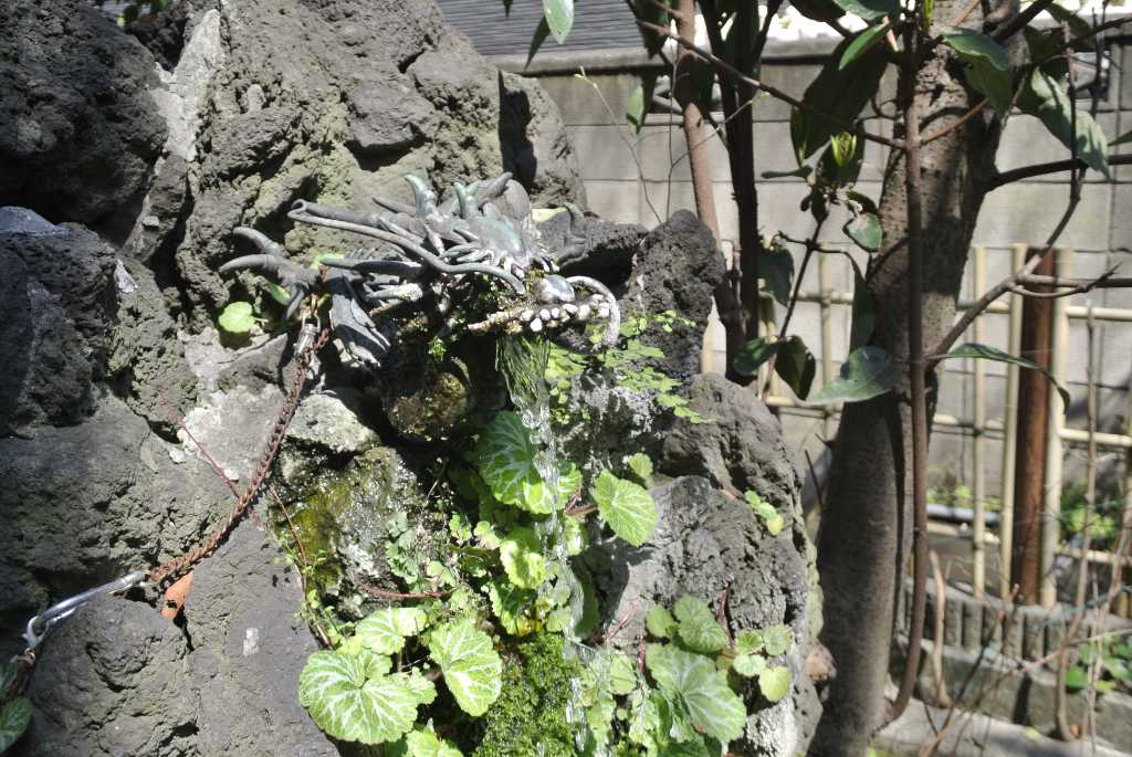 千葉県千葉市・厳島神社(港町弁財天)御霊泉