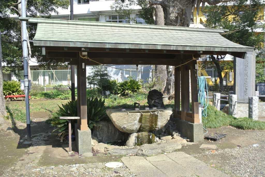 千葉県船橋市・前原御嶽神社 水神宮・手水舎