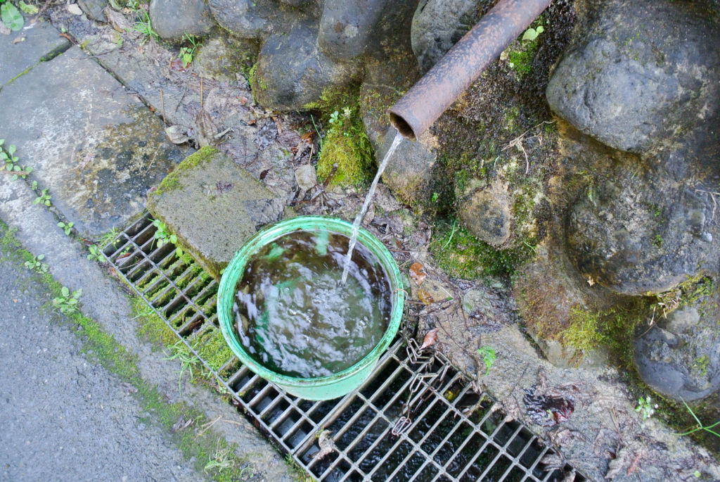 東京都檜原村・小沢の湧水