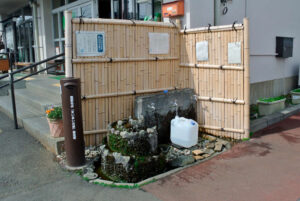 神奈川県秦野市・まいまいの泉